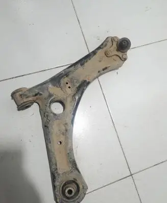 Skoda Yeti (5L) Front lower control arm/wishbone Nocode
