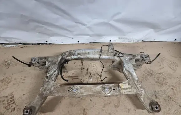 Volkswagen PASSAT B6 Rear subframe 3C0505235S