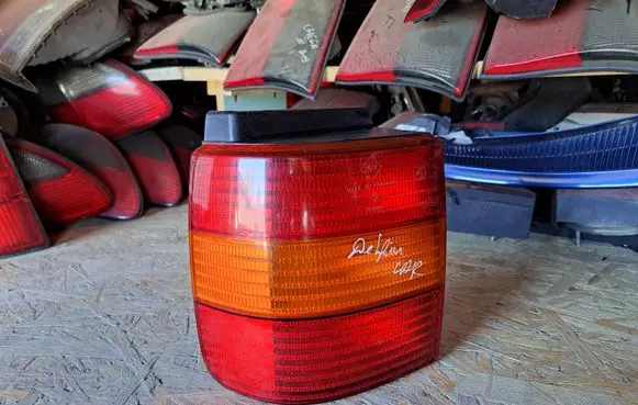 Volkswagen PASSAT B4 Rear/tail lights 3A9945111