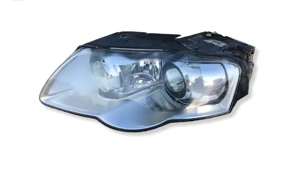 Volkswagen PASSAT B6 Headlight/headlamp 89312650 3C0941751D