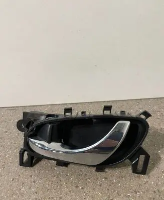 Nissan X-Trail T32 Rear door interior handle