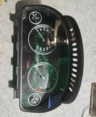 BMW 5 F10 F11 Speedometer (instrument cluster) 25811511