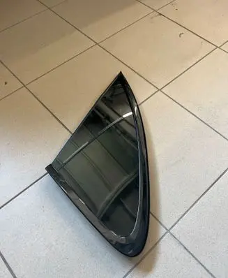 Porsche Macan (95B) Rear side window 95B845297XN 95B845297