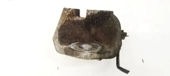 Mazda 6 Engine mounting bracket