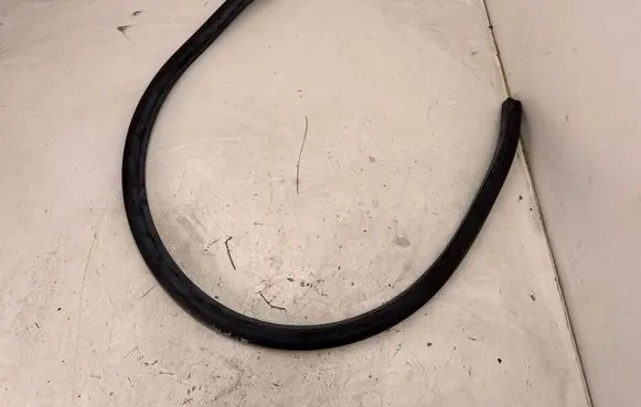 Audi Q3 F3 Engine compartment rubber 8S0823723A