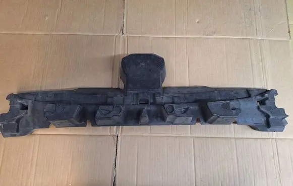 Mercedes-Benz C AMG W205 Front bumper foam support bar A205885737 8663586