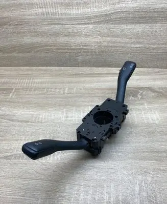 Audi A3 S3 8L Wiper turn signal indicator stalk/switch 8L0953513G