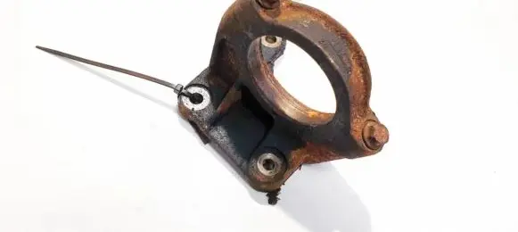 Volvo S60 Engine mounting bracket 9143465 7420
