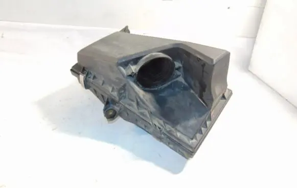 Mitsubishi Space Star Air filter box MR911742 MR911743 30620760