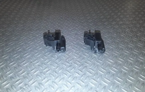 Citroen C4 II Picasso Windshield washer spray nozzle 
