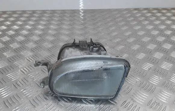 Mercedes-Benz E W210 Front fog light 14726100 15200200