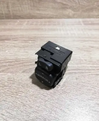 Toyota RAV 4 (XA20) Wing mirror switch 183574
