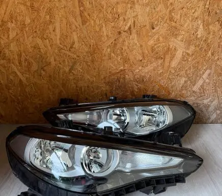 Alfa Romeo Giulia Headlights/headlamps set 50547596