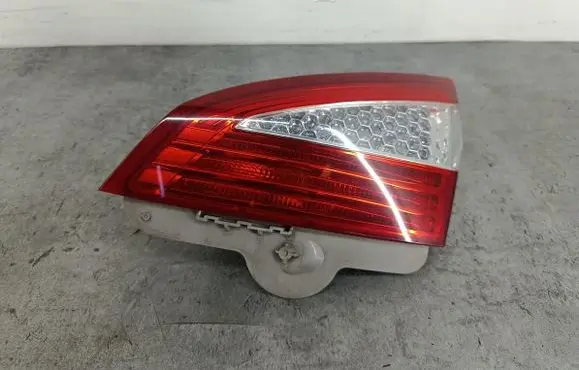 Ford Mondeo MK IV Tailgate rear/tail lights 7S7113A602B