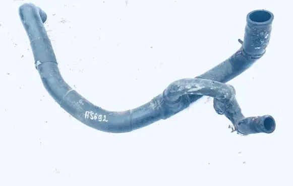 Volkswagen Transporter - Caravelle T4 Engine coolant pipe/hose