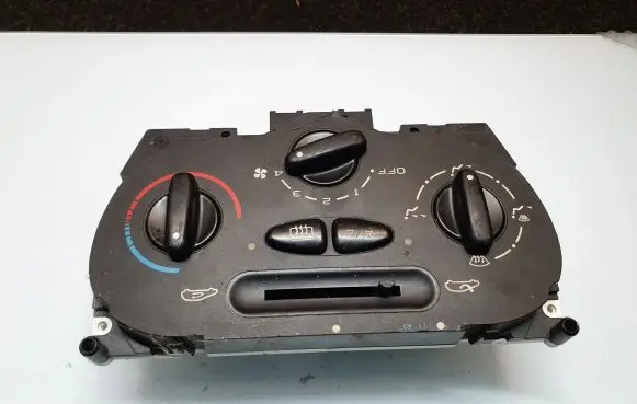Peugeot 206 Climate control unit 1068901