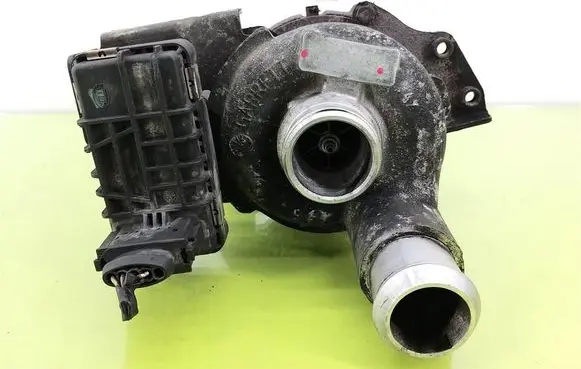 Ford Focus Turbo 4M5Q6K682AG