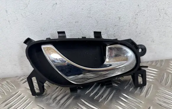 Nissan Qashqai Rear door interior handle 806704EA0A