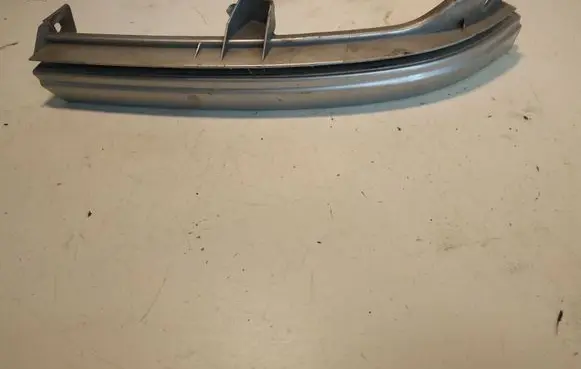 Opel Zafira A Under headlight/headlamp trim 90580652