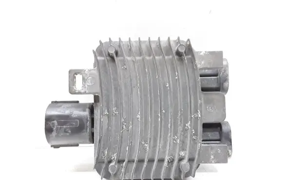 Volvo V70 Coolant fan relay 940009400