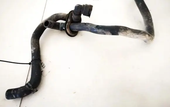 Audi A4 S4 B5 8D Engine coolant pipe/hose