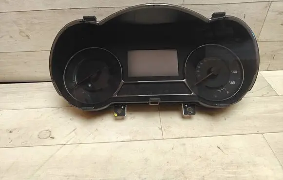 KIA Optima Speedometer (instrument cluster) 940114U012