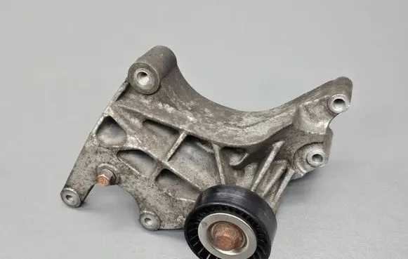 Peugeot 4007 Power steering pump mounting bracket 04891593AA