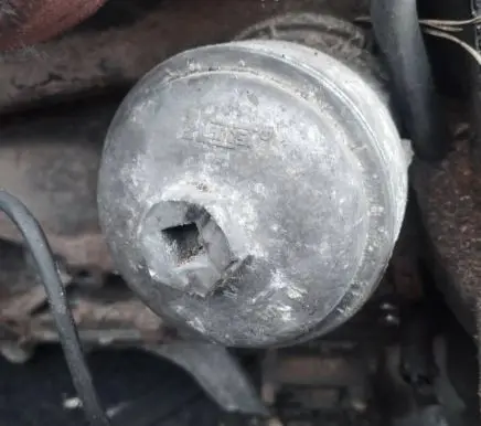 Opel Zafira A Oil filter cover 