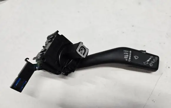 Volkswagen Caddy Wiper control stalk 1K0953519H ANP80H023C 5CF0151B