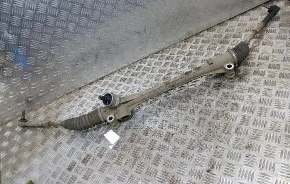 Toyota Avensis T270 Steering rack 45500-05040