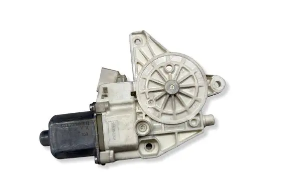 Mercedes-Benz E W212 Rear door window regulator motor A2048200642 2048200642