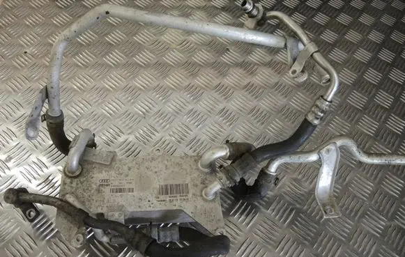 Audi A8 S8 D4 4H Gearbox / Transmission oil cooler 4H0317021H