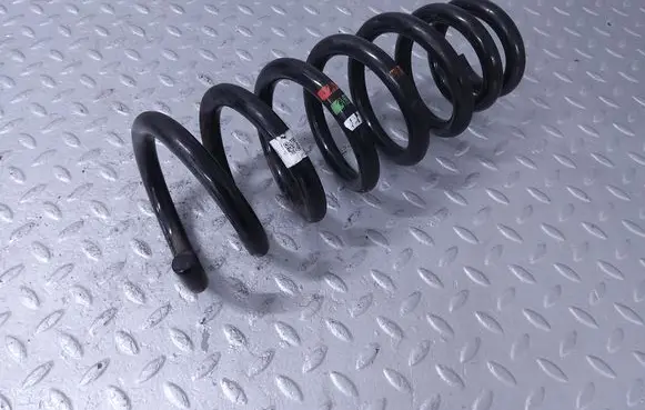 Jaguar I-Pace Front coil spring T4K8451 T4K8452 J9D35310AB