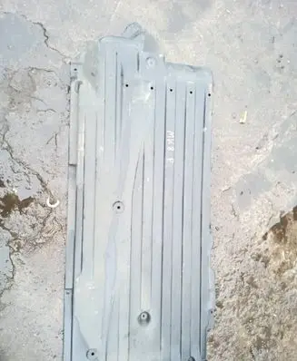 Suzuki Swift II Center/middle under tray cover 7281252R0R
