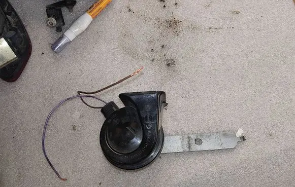 BMW X6 E71 Horn signal 024148