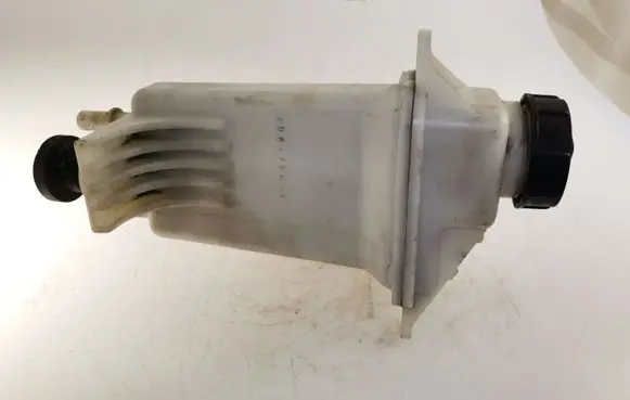 Power steering fluid tank/reservoir