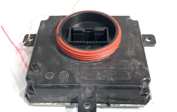 Volkswagen PASSAT B8 Voltage converter/converter module 4G0907697F