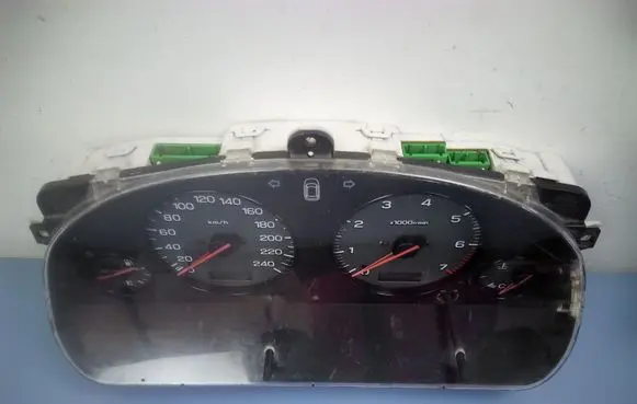 Subaru Legacy Speedometer (instrument cluster) 0213022AE220 0213022