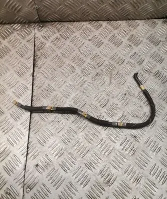 Audi A3 S3 8P Fuel return line/hose 1928301276