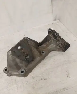 Iveco Daily 5th gen Engine mounting bracket 500394621