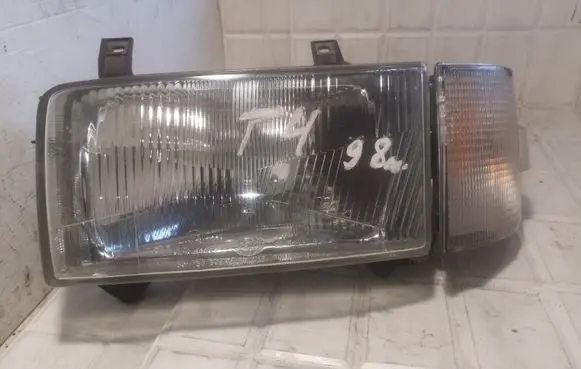 Volkswagen Transporter - Caravelle T4 Headlight/headlamp 30113636900 183322B 0244437