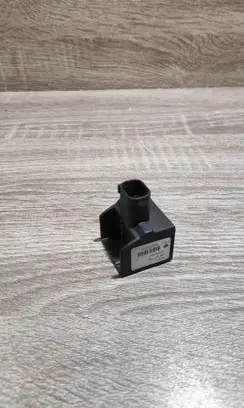Volvo V70 Airbag deployment crash/impact sensor 8691735 04VV472