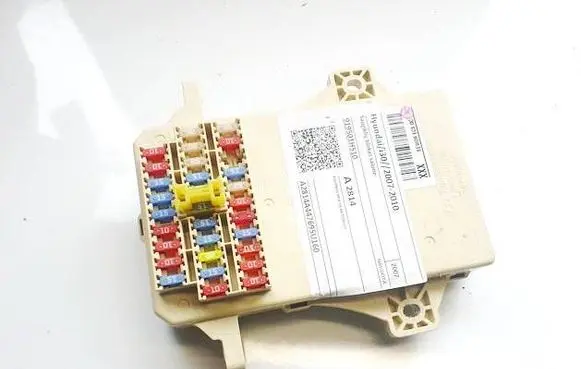 Hyundai i30 Fuse box set 919501H510