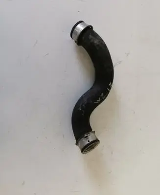 Mercedes-Benz E W212 Engine coolant pipe/hose A2045011682