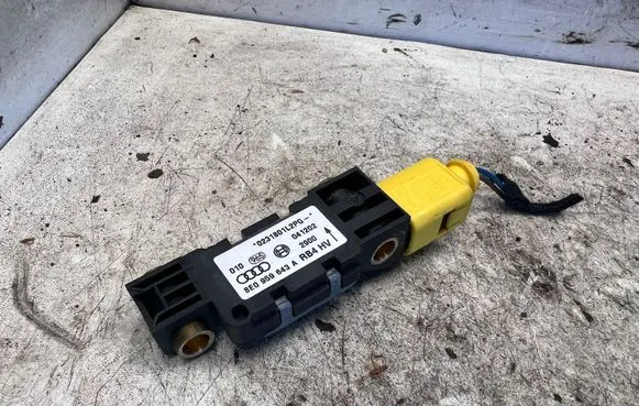 Audi A4 S4 B6 8E 8H Airbag deployment crash/impact sensor 8E0959643A