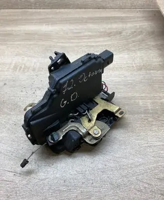 Skoda Octavia Mk1 (1U) Rear door lock RIGHTSIDE
