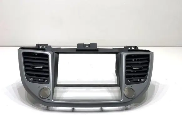 Hyundai Tucson TL Dashboard side air vent grill/cover trim 97420D7000