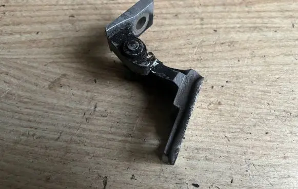Audi A4 S4 B6 8E 8H Front door upper hinge 8E0831402C