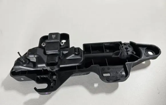 Tesla Model 3 Front door exterior handle 1528115-00-D