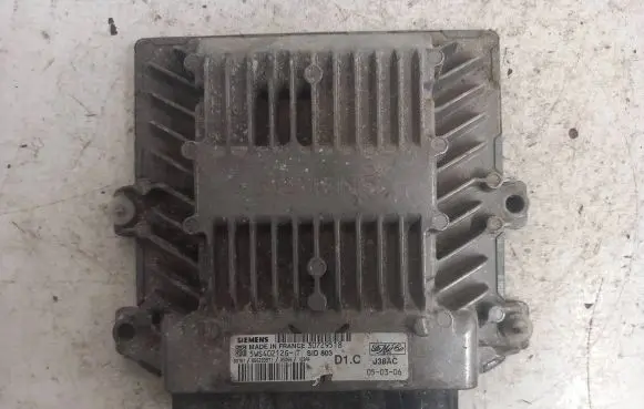 Volvo S40 Engine control unit/module 30729518 5WS40212GT